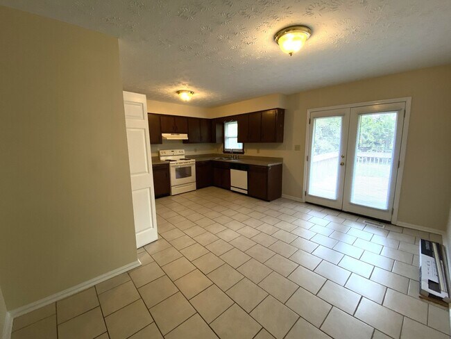 Foto del edificio - 1505 Kelly Cir