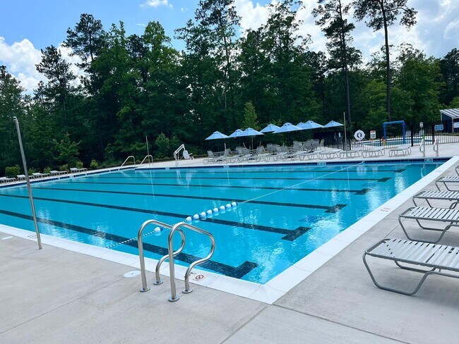 Foto del edificio - 6185 Belay Dr, Chesterfield, VA 23234