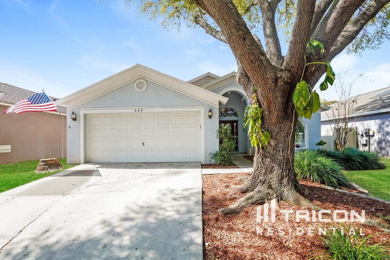Primary Photo - 644 Sand Ridge Dr