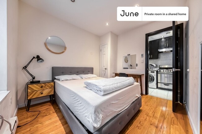 Foto del edificio - Private bedroom in 4 bed/2 bath Home