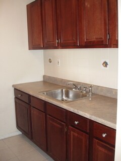 Kitchen - 116 Wolcott St