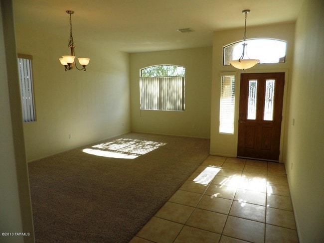Building Photo - 6648 S Quail Vista Dr