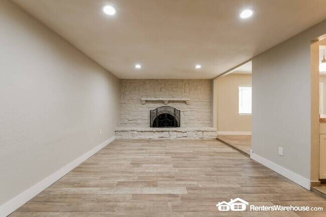 Foto del edificio - 4 BR Sunnyslope home