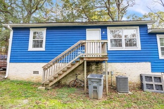 Building Photo - 308 N Fairview Ave
