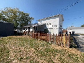 Building Photo - 1724 S Washington St