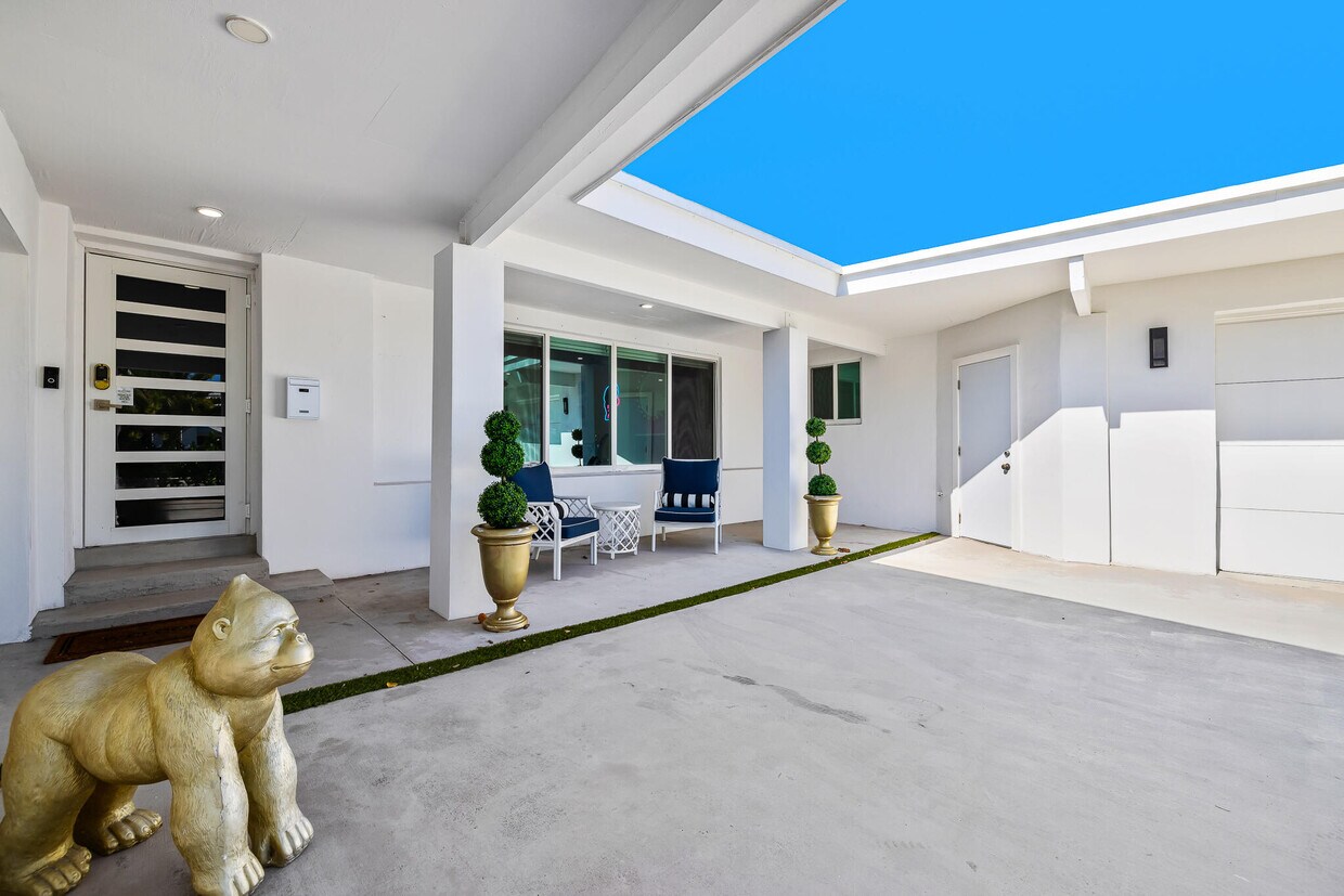 Foto principal - 1627 Seabreeze Blvd