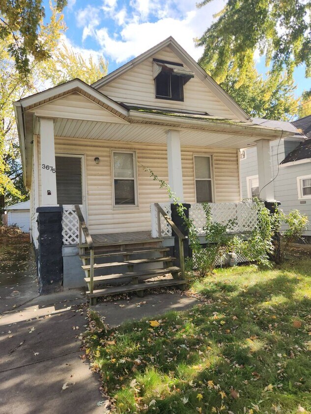 Primary Photo - Charming 3-Bedroom Unit in Prime Location
