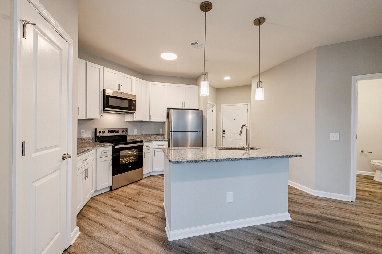 Foto principal - Parkway at 31 Apartments