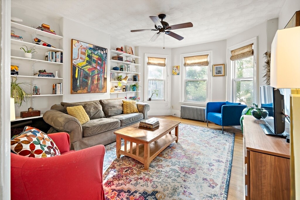 Foto principal - 111 Bartlett St