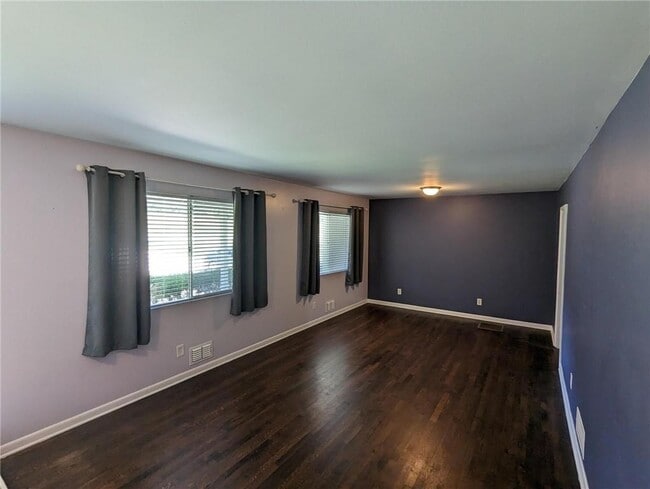 Building Photo - 2944 Meadow Lark Dr