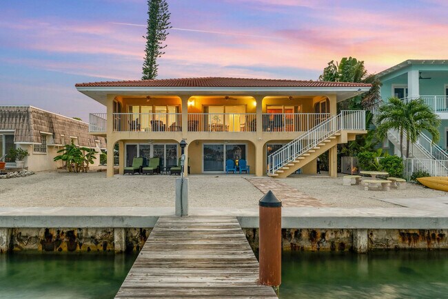 Foto del edificio - 260 1st St