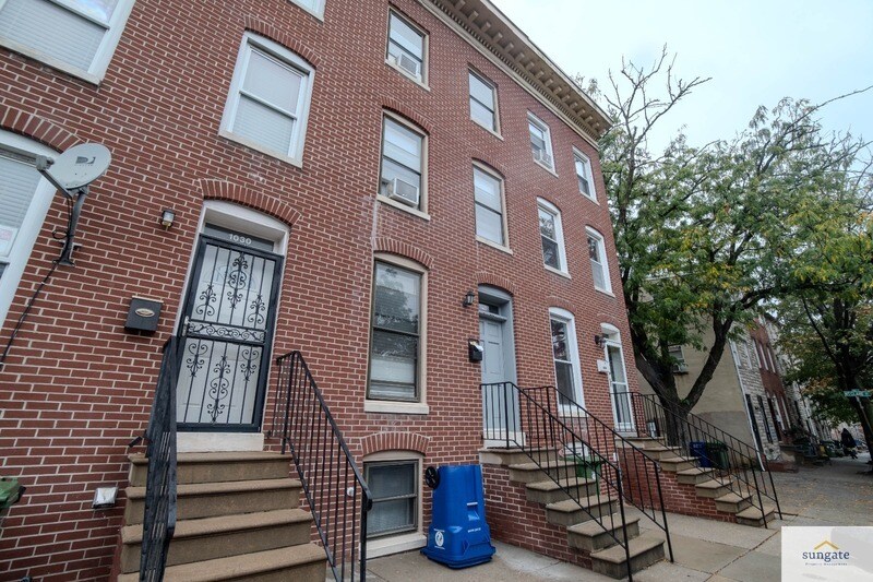 Photo - 1028 West Lombard St