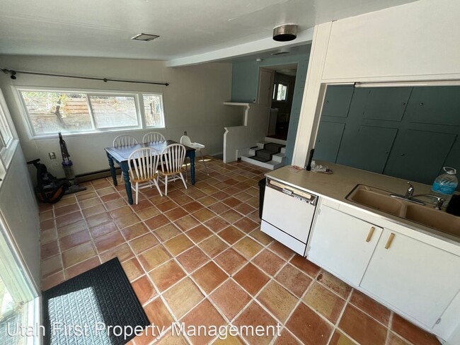 Building Photo - 2 br, 2 bath House - 97 S 300 E