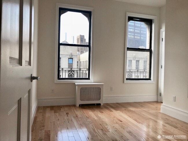 Building Photo - 250 Fort Washington Ave