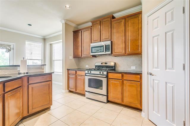 Building Photo - 3400 Elm Grove Dr