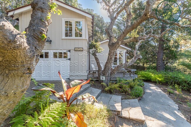 Building Photo - Immaculately Updated Two Bedroom (+Bonus) ...