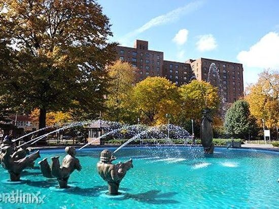 Foto del edificio - 1 br, 1 bath Apartment - 2053 McGraw Ave