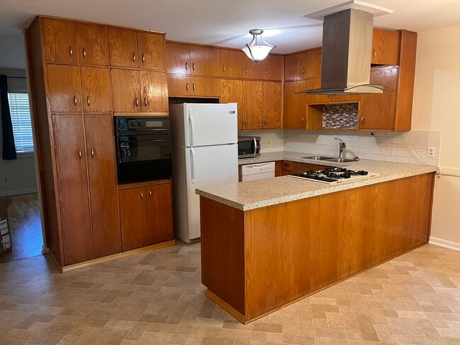 Building Photo - 1431 Southland Vista Ct NE