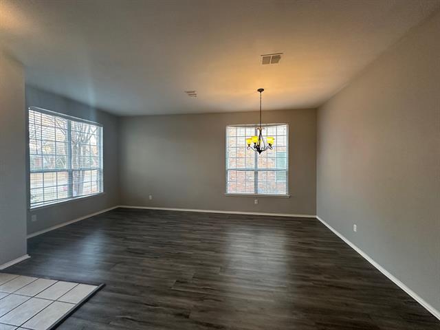 Foto del edificio - 6013 Dark Forest Dr