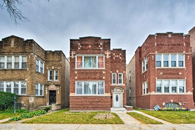 Building Photo - 7931 S Eberhart Ave