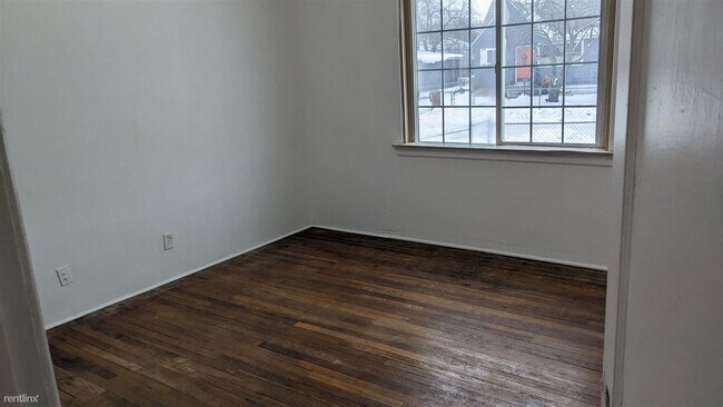 Building Photo - 3 br, 2 bath House - 1644 East Lacrosse Av...