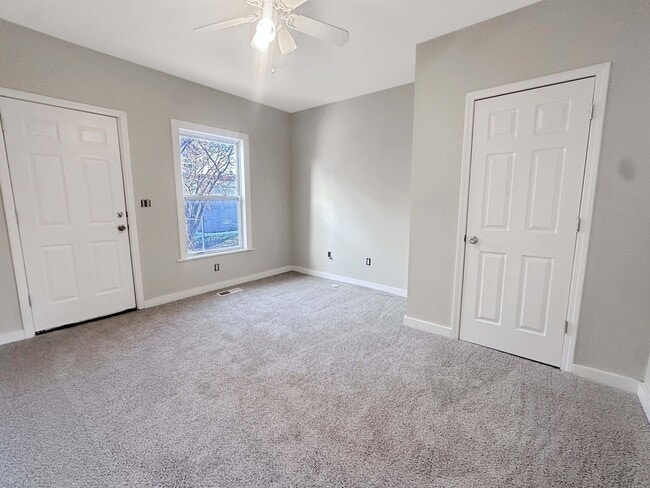 Building Photo - 309 Seward Ave NW