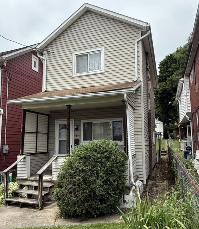 Primary Photo - 213 Stone St