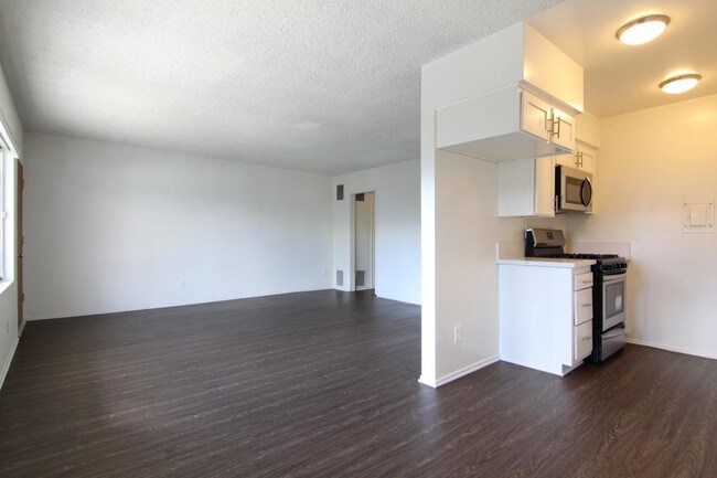 Foto del edificio - 1 bedroom in Van Nuys CA 91405