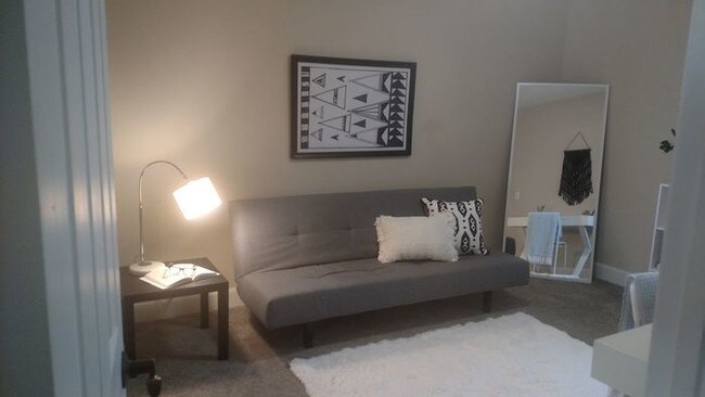 Foto del edificio - 4800 Blum Rd
