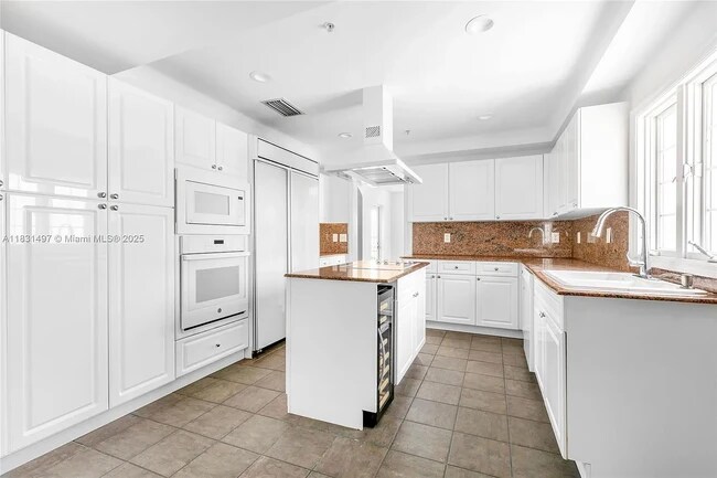 Foto del edificio - 1415 Sunset Harbour Dr