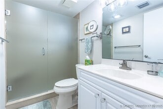 Building Photo - 5596 NE Gulfstream Way