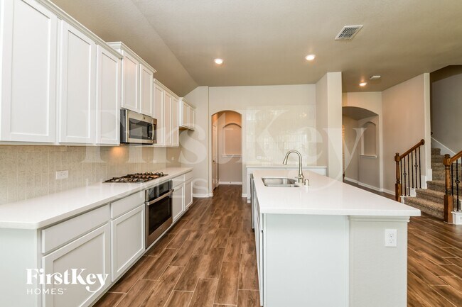 Foto del edificio - 14881 Gilley Ln