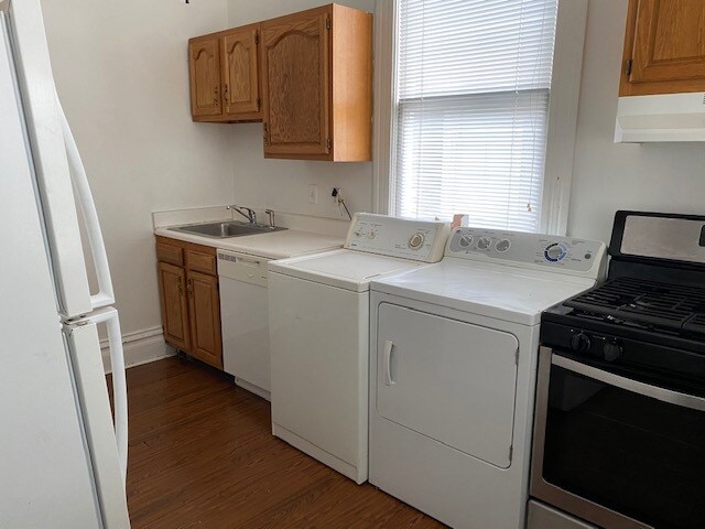 kitchen - 1636 Peniston St