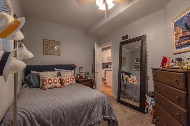 Foto del edificio - 1547 W Walton St