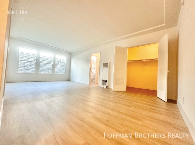 Building Photo - 112 N Normandie Ave Los Angeles, CA 90004