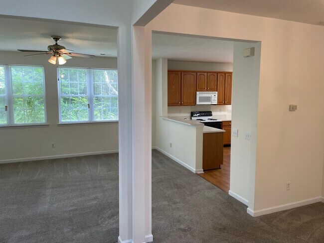 Foto del edificio - 9916 Highlands Crossing Dr