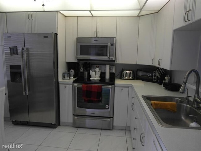 Building Photo - 2 br, 2 bath  - 2801 Victoria Way