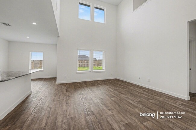 Foto del edificio - 4212 Russet Elm Ln