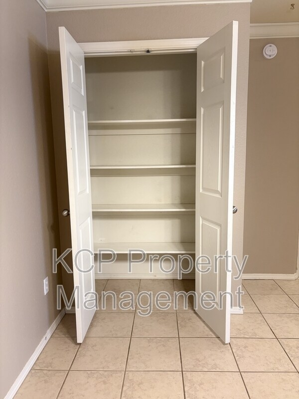 Foto del edificio - 2823 Fairway Hamlet Ct