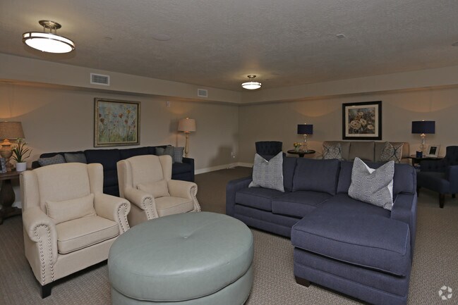 Sala de estar - Avalon Senior Living Apartments