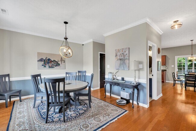 Foto del edificio - 108 Long Pond Dr