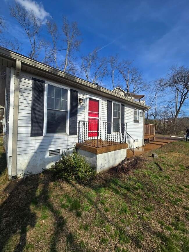 Building Photo - 900 Morrow Rd