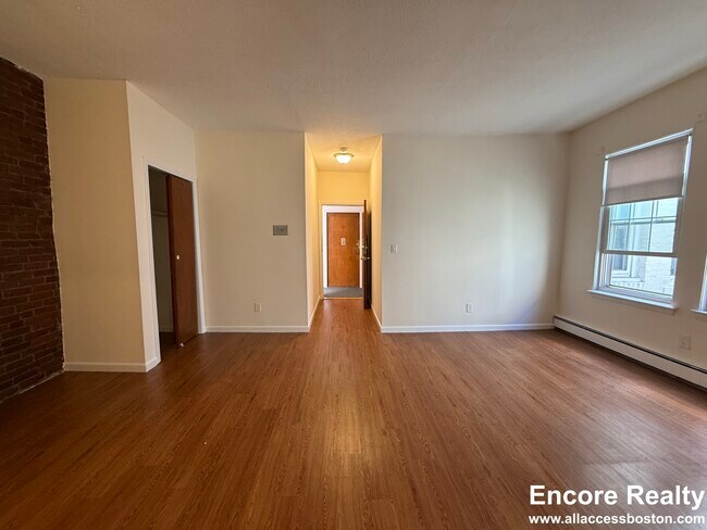 Foto del edificio - 70 S Huntington Ave