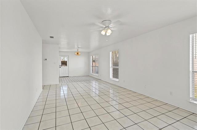 Foto del edificio - 5169 E Rim Rd