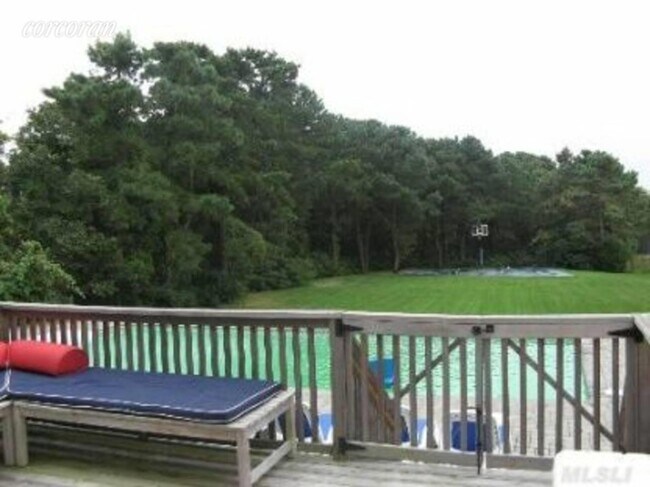 Foto del edificio - 286 Montauk Hwy