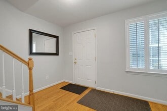 Building Photo - 4655 Lambert Dr