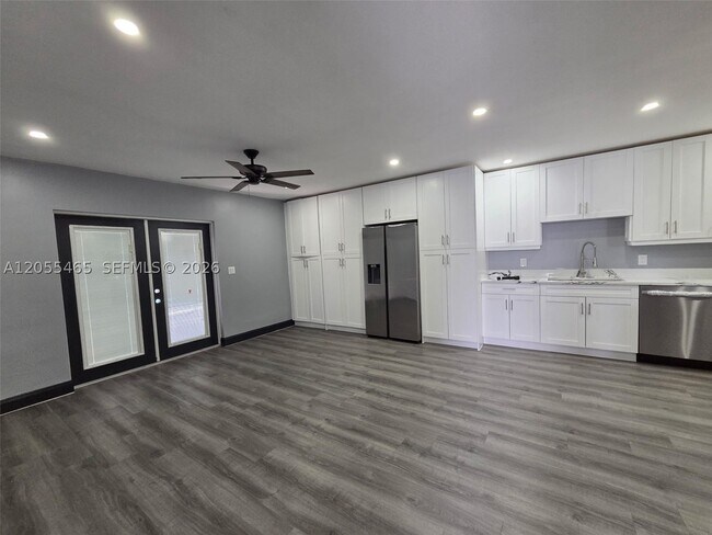 Foto del edificio - 8227 NW 39th St