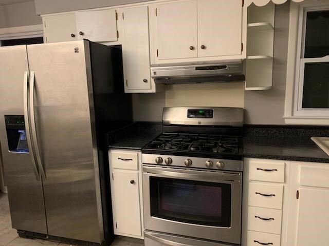Kitchen - 55 Adams St
