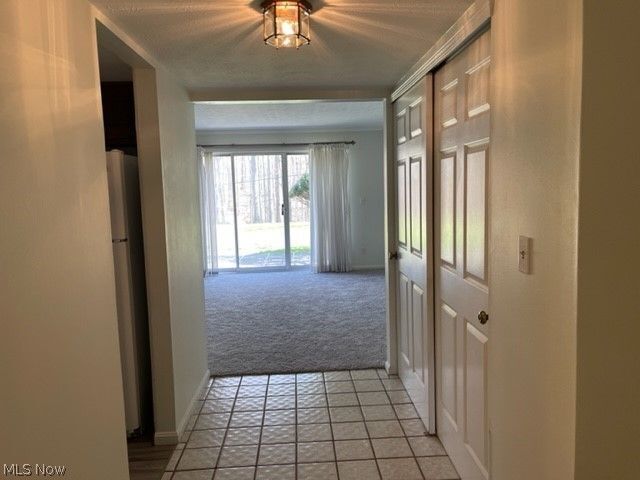 Foto del edificio - 6960 Carriage Hill Dr