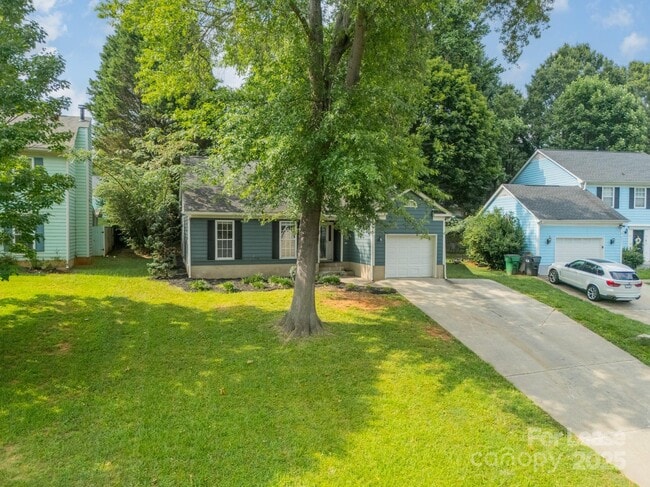 Building Photo - 8027 Sherington Way